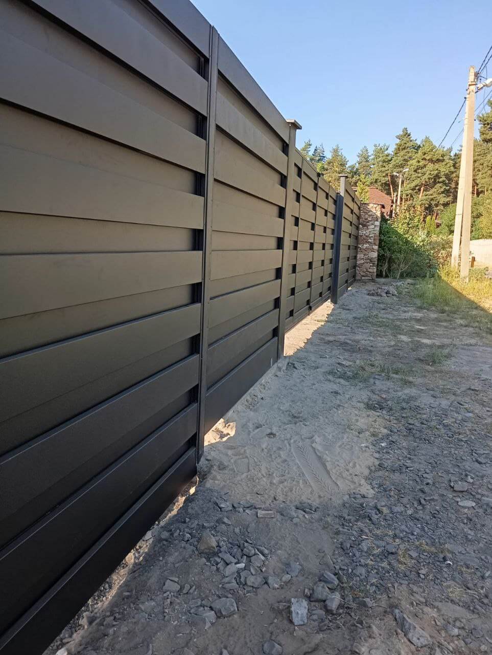 Забор-ранчо из металлопланкена 37м RAL9005 Черный МАТТЕ фото 4 в Нижнем Новгороде