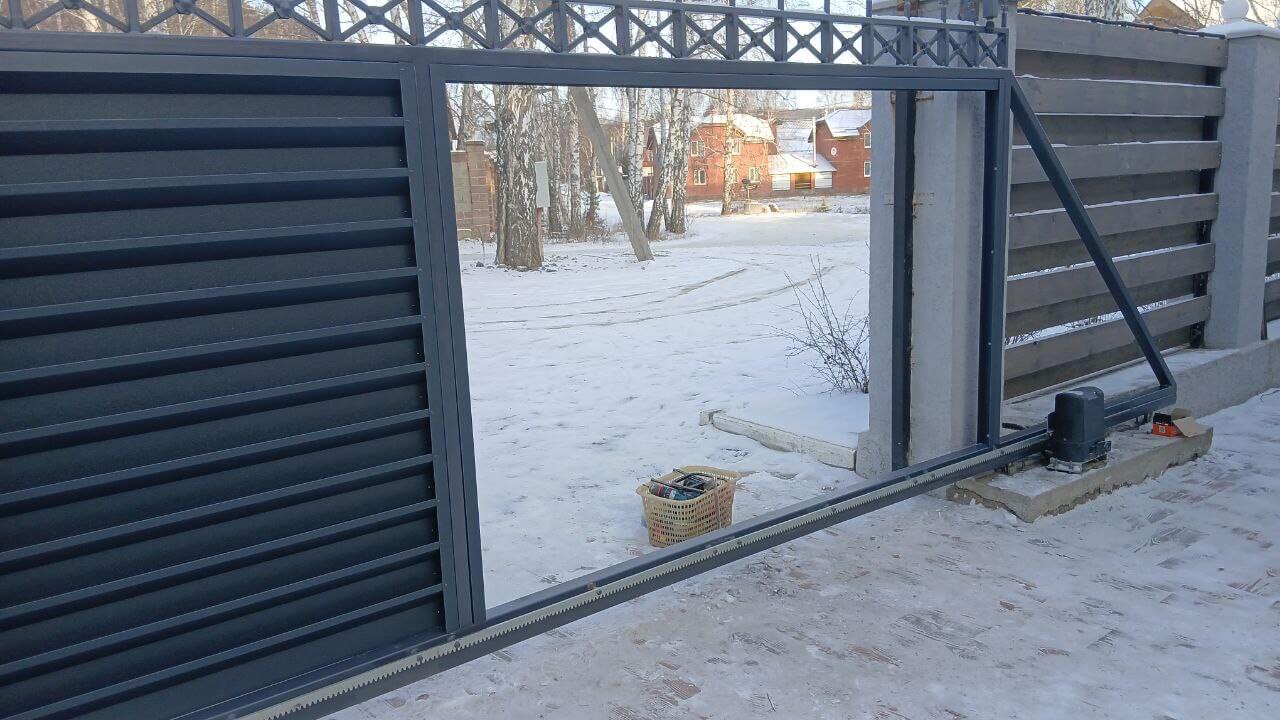 Входная группа из ламелей Хай-Тек RAL7024/7024 Серый Графит двусторонний МАТТЕ фото 10 в Нижнем Новгороде