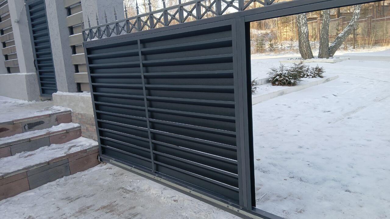Входная группа из ламелей Хай-Тек RAL7024/7024 Серый Графит двусторонний МАТТЕ фото 16 в Нижнем Новгороде
