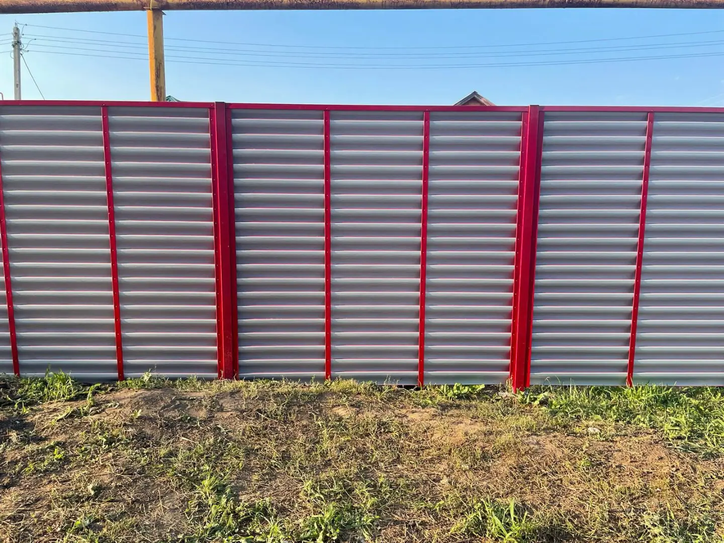 Забор-жалюзи из ламелей Еврожалюзи 24м RAL3003 Рубин фото 5 в Нижнем Новгороде